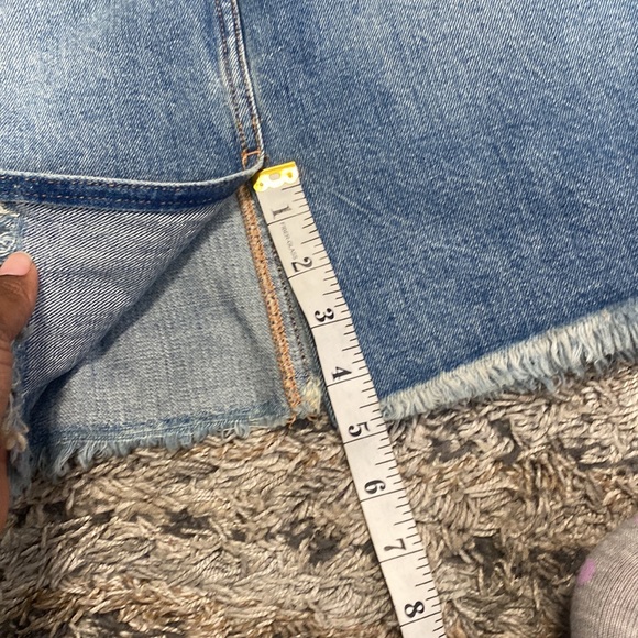 Gap distressed denim mini skirt, size 32 - Picture 11 of 12